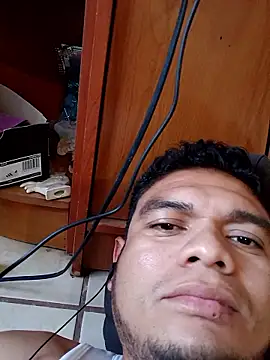 Snapshot of sexboy27 chatting on 14, 1, 2026 sexboy27 online show from 14, 1, 2026