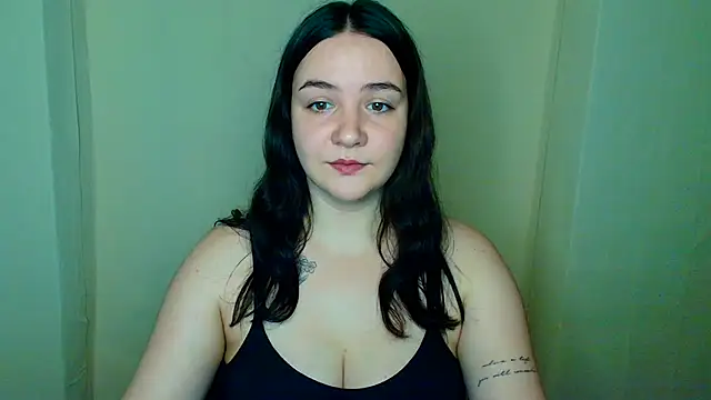 Snapshot of OliviaMontgommery chatting on 21, 7, 2026 OliviaMontgommery online show from 21, 7, 2026