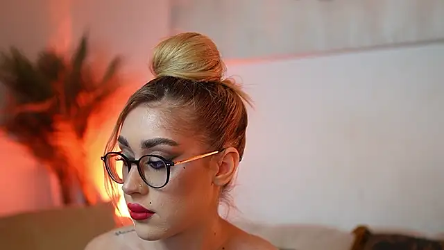 AileenKiss online show from 7, 2, 2026