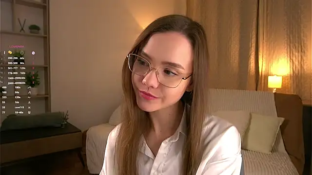 SweetSaraPie online show from 8, 4, 2026