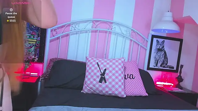 CameronRey  online show from 7, 10, 2025