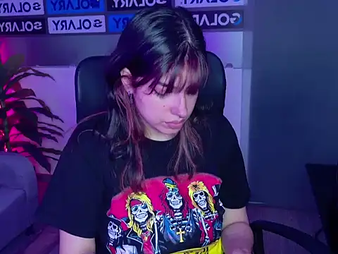 Violetta Swett  online show from 14, 11, 2025