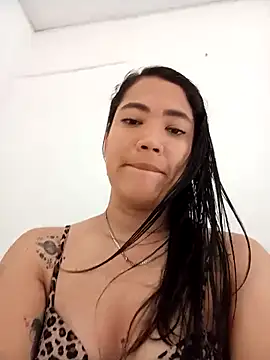 Snapshot of hello_Nina chatting on 24, 11, 2025 hello Nina online show from 24, 11, 2025