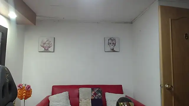 Snapshot of Andy_Eagleton_20_ chatting on 9, 6, 2026 Andy Eagleton 20 online show from 9, 6, 2026