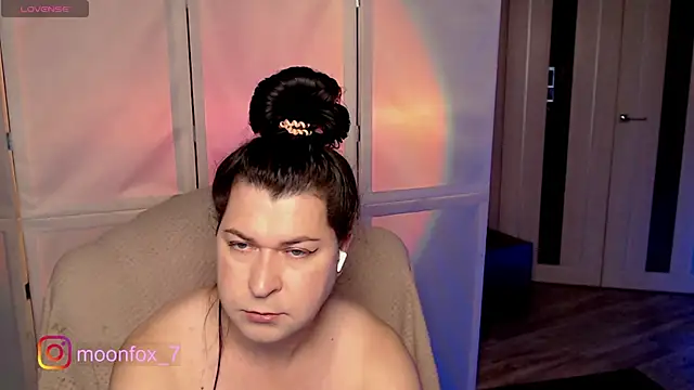 Snapshot of micromouse_mo chatting on 26, 10, 2025 micromouse mo online show from 26, 10, 2025