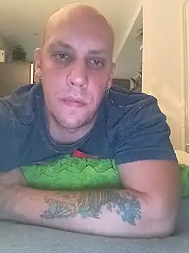 Snapshot of Kobradera1984 chatting on 9, 10, 2025 Kobradera1984 online show from 9, 10, 2025