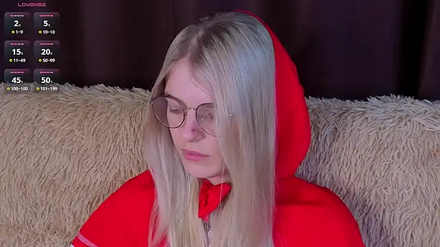 MonicaShiny online show from 21, 11, 2025