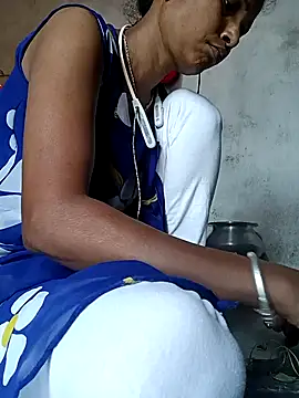 Hotty-romi3 online show from 25, 11, 2025