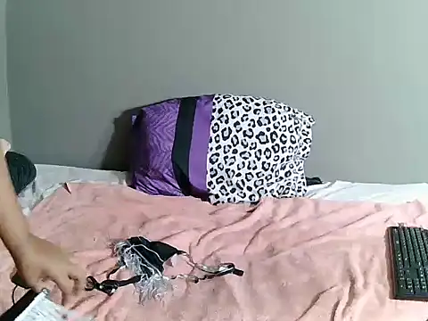 BoobsBae04 online show from 13, 10, 2025