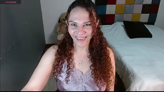 Miavelvett- online show from 16, 10, 2025