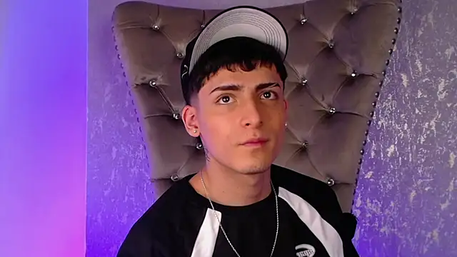 MateoMitchell online show from 4, 11, 2025