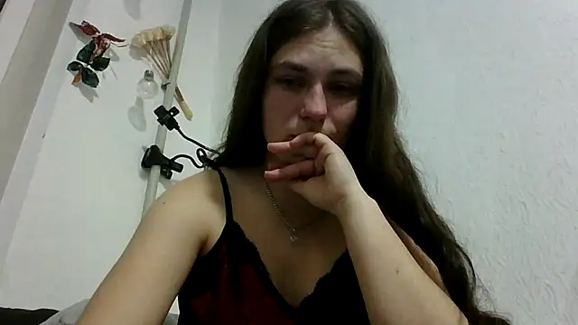 Snapshot of Twolatte1520 chatting on 18, 5, 2026 Twolatte1520 online show from 18, 5, 2026