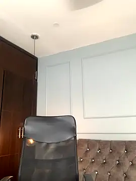 Rose monroee online show from 12, 11, 2025