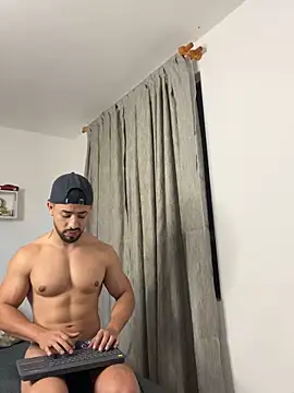 Ezzio Scolaro online show from 23, 10, 2025