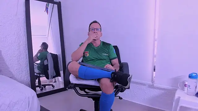  axelking  online show from 4, 3, 2026