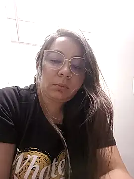 Snapshot of Hatria_Nuu chatting on 9, 10, 2025 Hatria Nuu online show from 9, 10, 2025