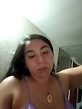 Snapshot of Hatria_Nuu chatting on 14, 10, 2025 Hatria Nuu online show from 14, 10, 2025