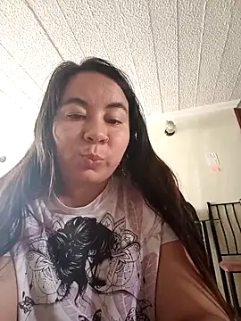 Snapshot of Hatria_Nuu chatting on 25, 10, 2025 Hatria Nuu online show from 25, 10, 2025