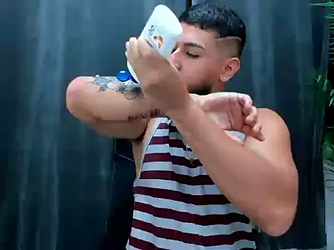 Snapshot of jasonshaw25 chatting on 4, 2, 2026 jasonshaw25 online show from 4, 2, 2026