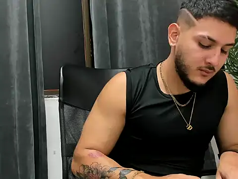 Snapshot of jasonshaw25 chatting on 6, 2, 2026 jasonshaw25 online show from 6, 2, 2026