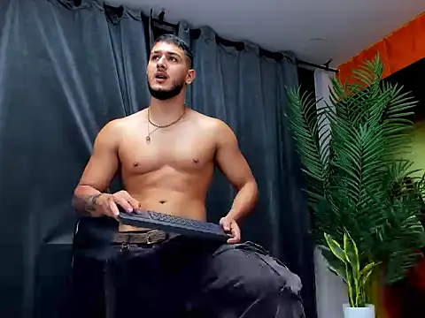 Snapshot of jasonshaw25 chatting on 2, 3, 2026 jasonshaw25 online show from 2, 3, 2026