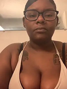 ThickChick94 online show from 19, 10, 2025