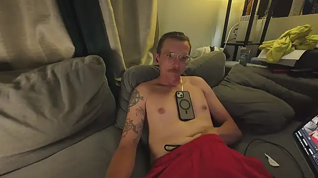 AverageMaleJay online show from 17, 6, 2026