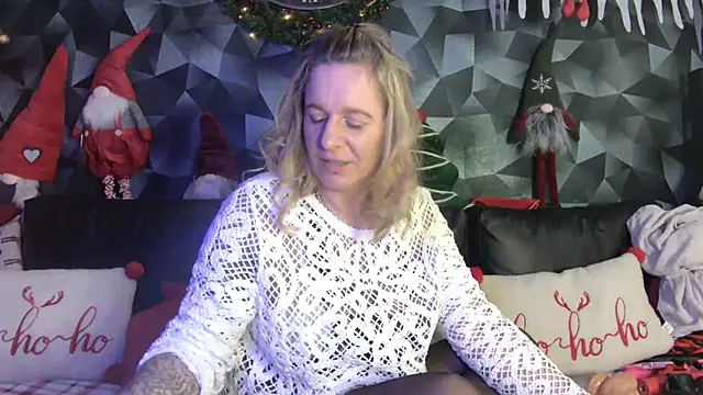 Delichieuse5 online show from 13, 12, 2025