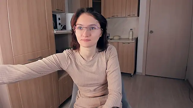 LorrieDegonia online show from 13, 11, 2025