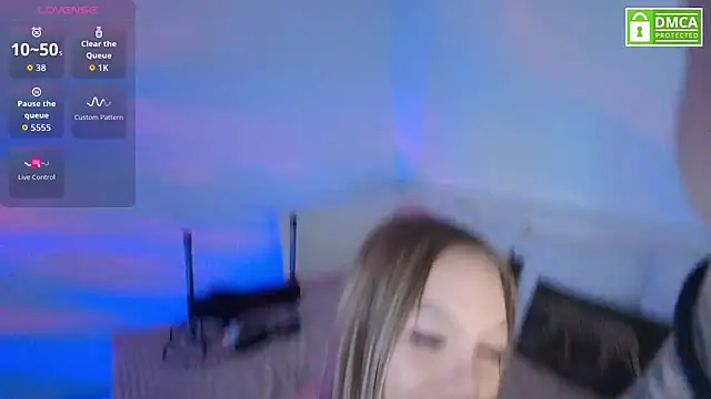 Snapshot of Daisy_Abby03 chatting on 7, 7, 2026 Daisy Abby03 online show from 7, 7, 2026