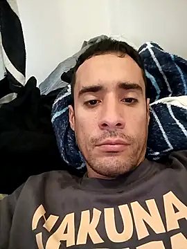 Snapshot of miguevice chatting on 12, 10, 2025 miguevice online show from 12, 10, 2025