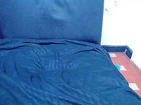 Snapshot of Biigg_xxx chatting on 12, 11, 2025 Biigg xxx online show from 12, 11, 2025