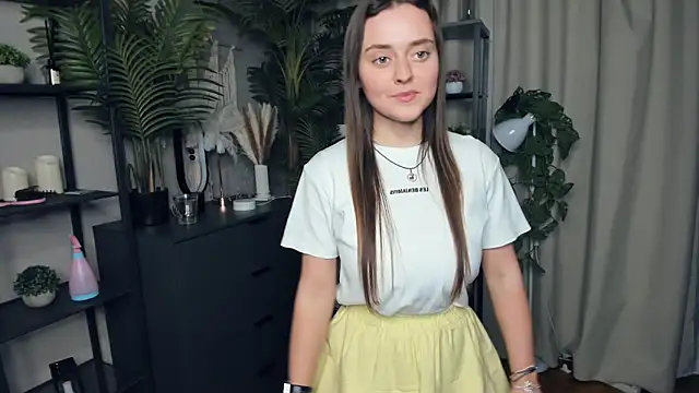 ThelmaJusto online show from 18, 10, 2025