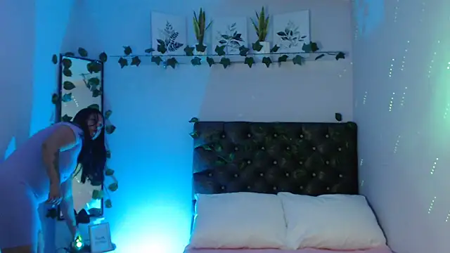 Snapshot of KOREN_JALAA chatting on 9, 1, 2025 KOREN JALAA online show from 9, 1, 2025