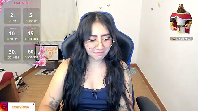 LoveLyy- online show from 9, 4, 2026