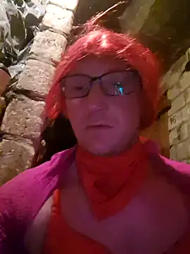 Snapshot of MeskaKurwa1988 chatting on 4, 11, 2025 MeskaKurwa1988 online show from 4, 11, 2025