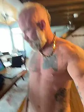 Muscledick40 online show from 15, 7, 2026