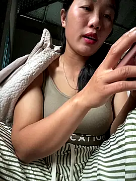 Snapshot of Pii_x chatting on 16, 10, 2025 Pii x online show from 16, 10, 2025