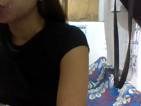 Snapshot of Hot_Lina31 chatting on 24, 5, 2026 Hot Lina31 online show from 24, 5, 2026