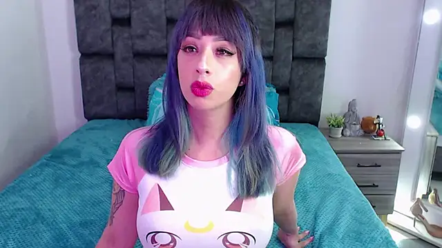 Allisonpetite1 online show from 12, 10, 2025