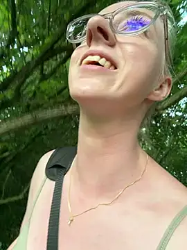 Snapshot of LinaLeana chatting on 26, 6, 2026 LinaLeana online show from 26, 6, 2026