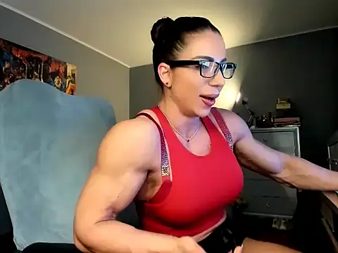 Alesyamuscledollxh online show from 24, 3, 2026