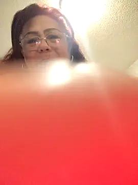 Snapshot of Kamila70 chatting on 18, 12, 2025 Kamila70 online show from 18, 12, 2025