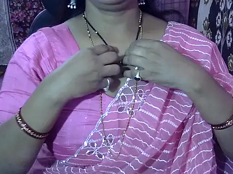 Snapshot of sunita_3 chatting on 16, 11, 2025 sunita 3 online show from 16, 11, 2025