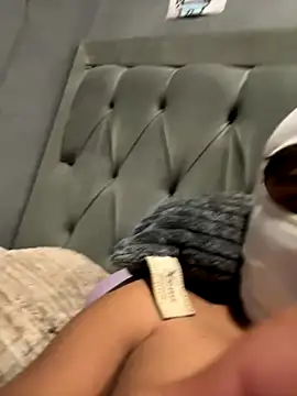 lain213 online show from 4, 11, 2025