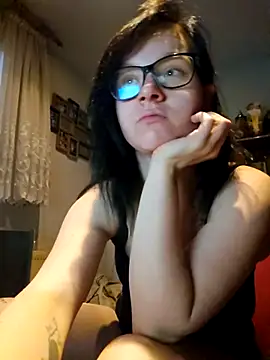 Snapshot of Lenalove02 chatting on 30, 10, 2025 Lenalove02 online show from 30, 10, 2025