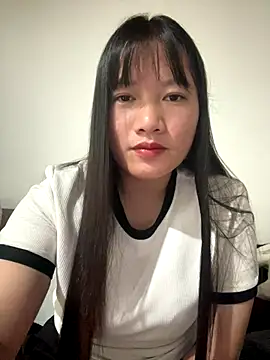 Snapshot of TrangNemo chatting on 22, 12, 2025 TrangNemo online show from 22, 12, 2025