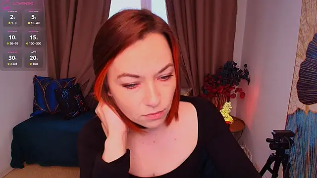 Serena Foxxx online show from 27, 7, 2026