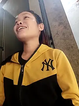 Young vietnamese online show from 15, 10, 2025