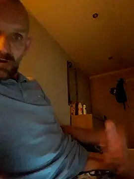 Snapshot of Remello1 chatting on 16, 5, 2026 Remello1 online show from 16, 5, 2026